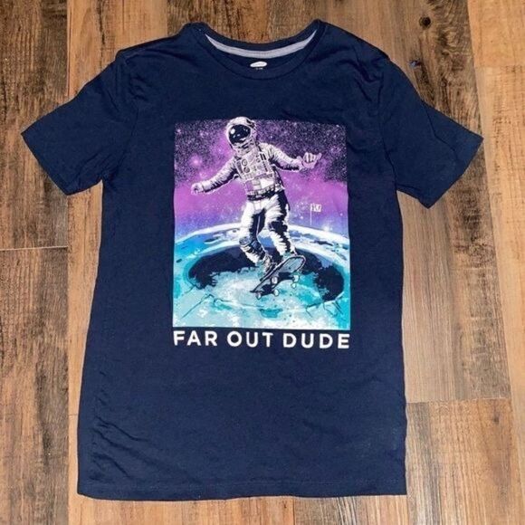 Old Navy Far Out Graphic Tshirt - Picture 1 of 3